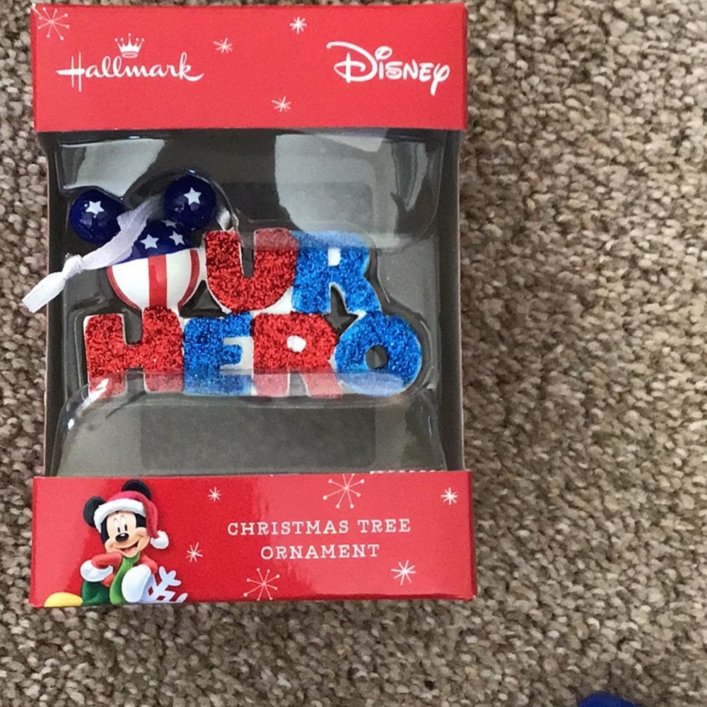 Hallmark Disney Donald Duck Vintage Christmas Ornament Tree Detailed Collectors